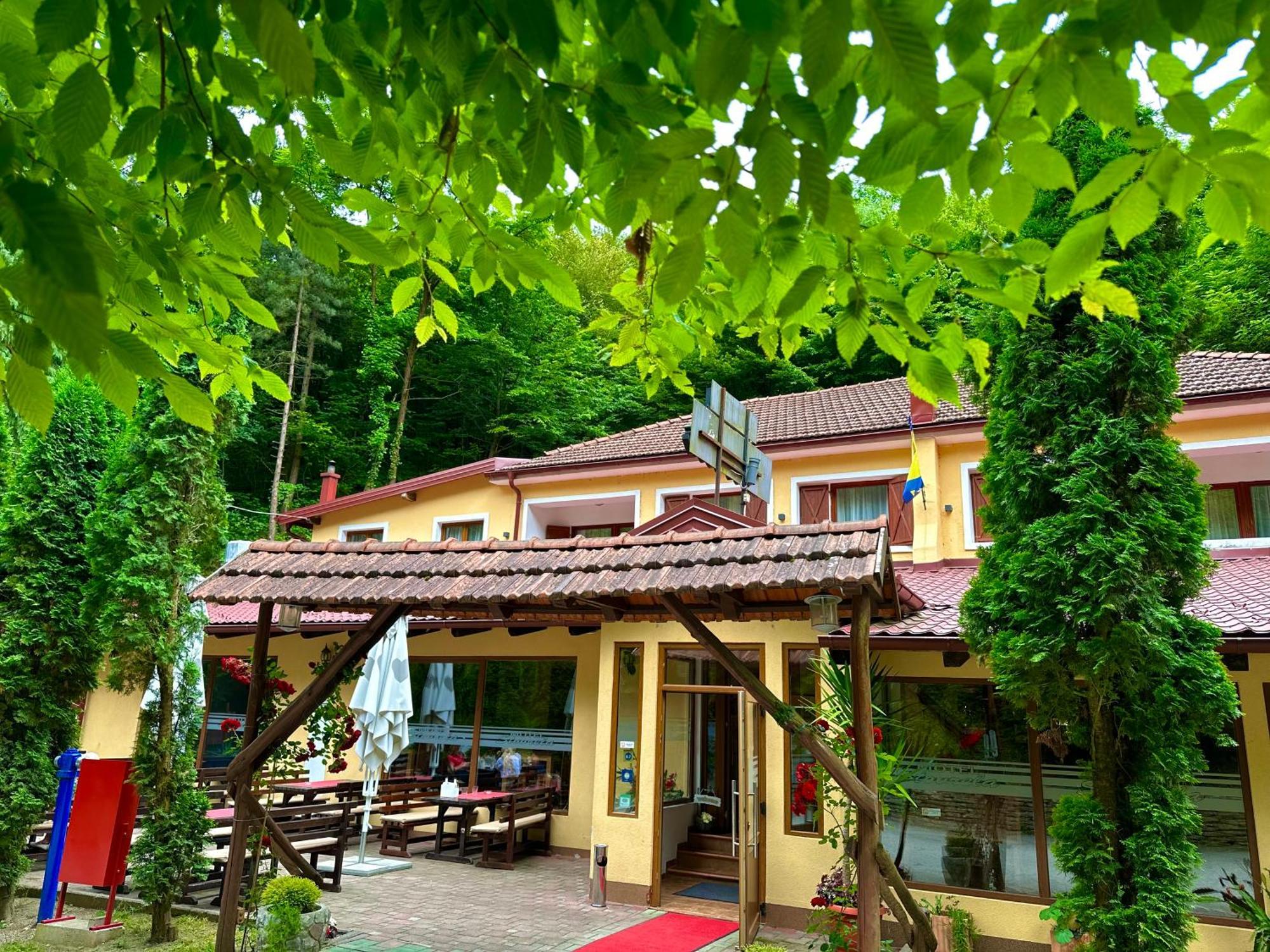 Motel Stovrela Cazin Exterior foto